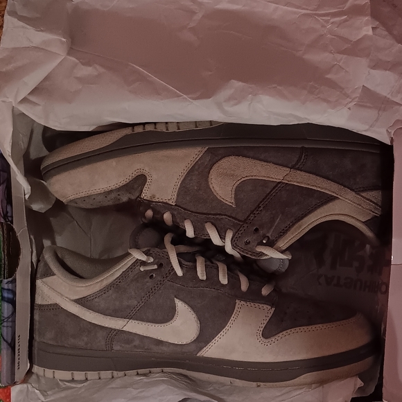 Otomo Katsuhiro x Nike SB Dunk Low "Steamboy OST" - Picture 7 of 13